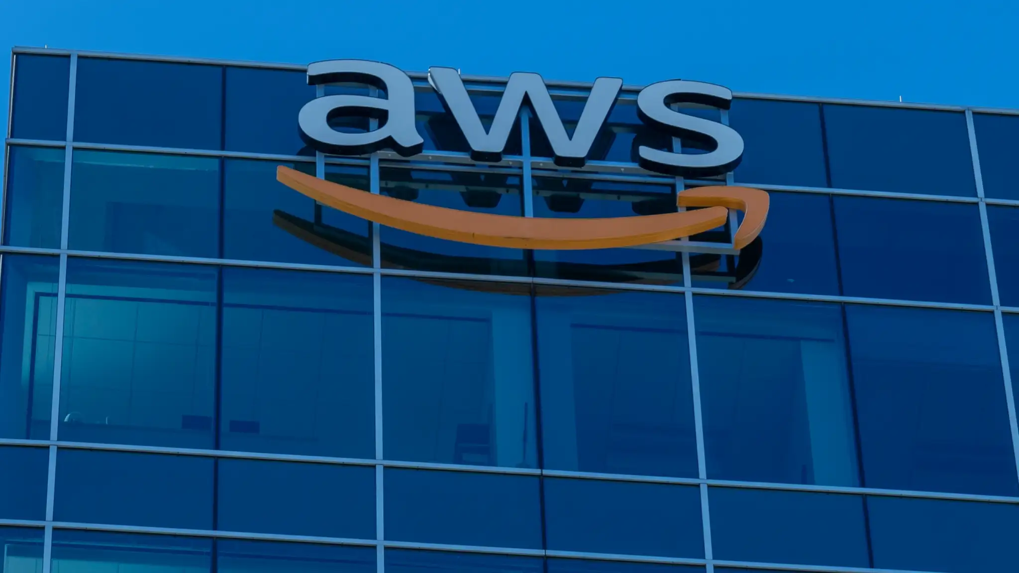 migrating-on-prem-applications-to-aws-or-azure-a-step-by-step-guide